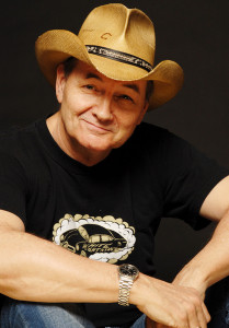 1337281094_Jeep_headshot_hat